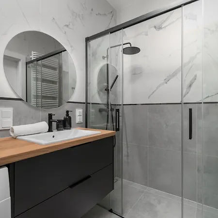 Apartament Kolejowa 45b By Homeprime *